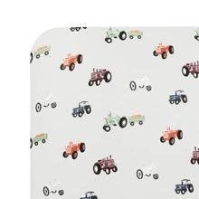 Kyte Baby Crib Sheet in Tractor