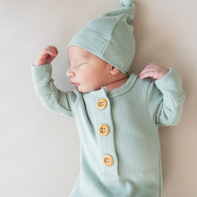 Kyte Baby Ribbed Knotted Gown with Hat Set in Sage - Newborn