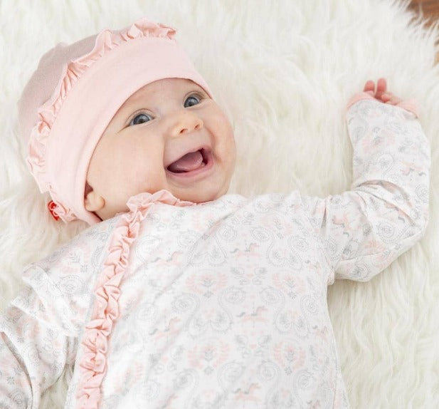 Magnetic Me Carousel Modal Magnetic Sack Gown + Hat Set