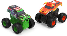 Monster Jam, 2-Pack Official Grave Digger and El Toro Loco Clip & Flip Monster Trucks, 1:43 Scale Kids Toys