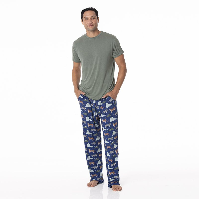 KICKEE PANTS Print Men's Pajama Pant in Flag Blue Big Cats