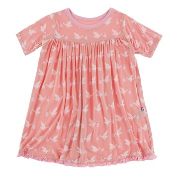 KICKEE PANTS PRINT CLASSIC SHORT SLEEVE SWING DRESS IN BLUSH STORK